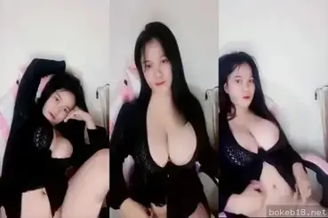 Cewek cantik toket gede pamer memek di live
