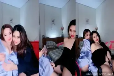 Dua Cewek Cantik Live Pamer Memek Basah Bikin Ngaceng Gila