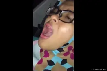 Ngocok Hijabers di Mobil Sampe Kejang Cimoy Muncrat