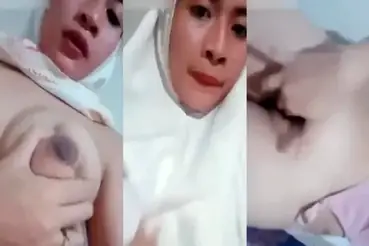 Ukhti Mukenah Bugil Binal Ngocok Memek Indo